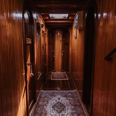 Sicily Sea Charter Hande Capo Galera Hotel Palermo Bagian luar foto